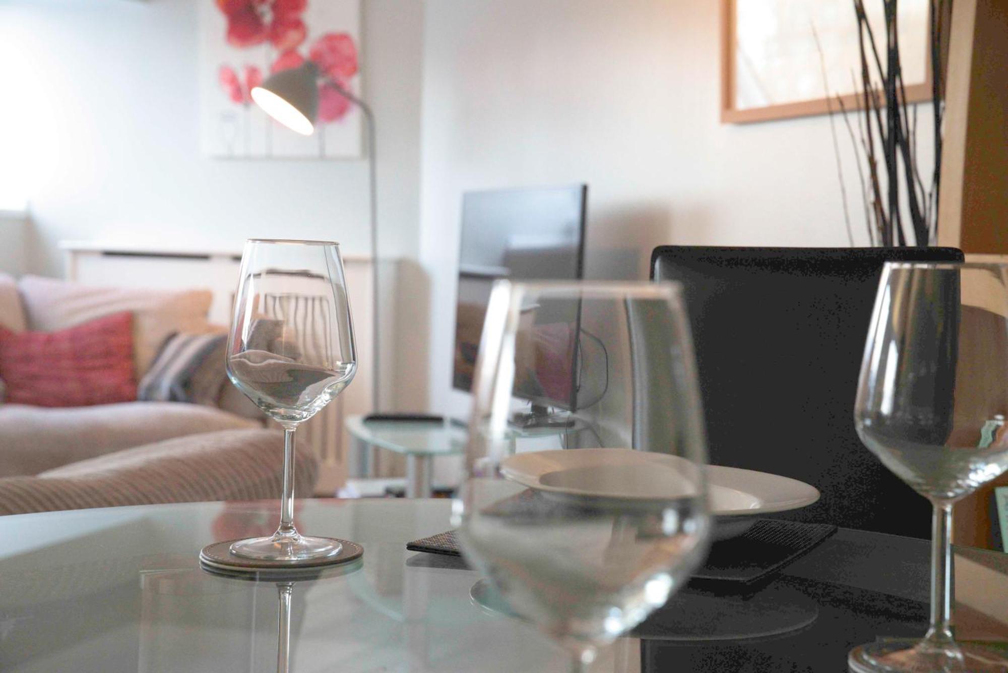 Fabulous Stylish Flat In Merchant City & Free Secure Parking Glasgow Exterior photo